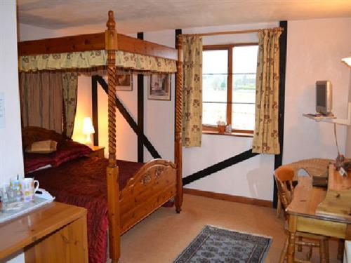 Double room-Ensuite-Four Poster Bed